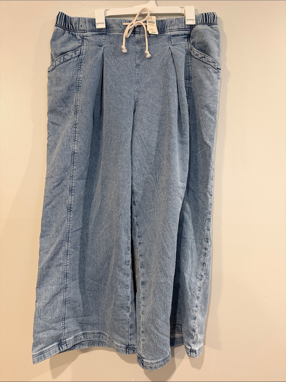 American Eagle Outfitters Light Blue Wide-Leg Drawstring Jeans